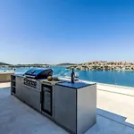 Villa Vista Ii By Interhome