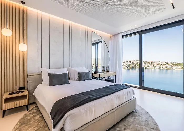 Vista Ii By Interhome Podglavica